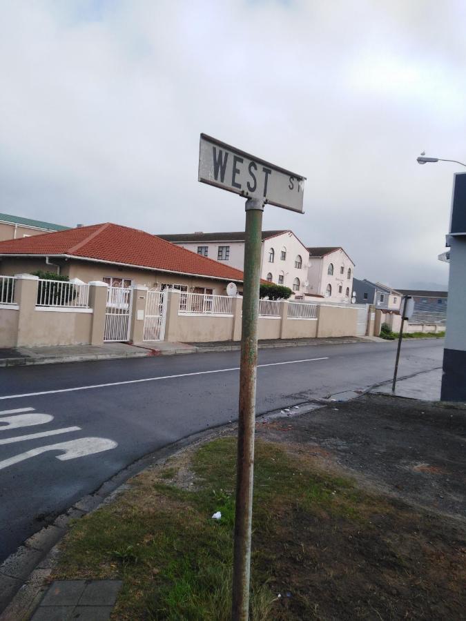 Bolingo Guest Palace Cape Town Exterior photo